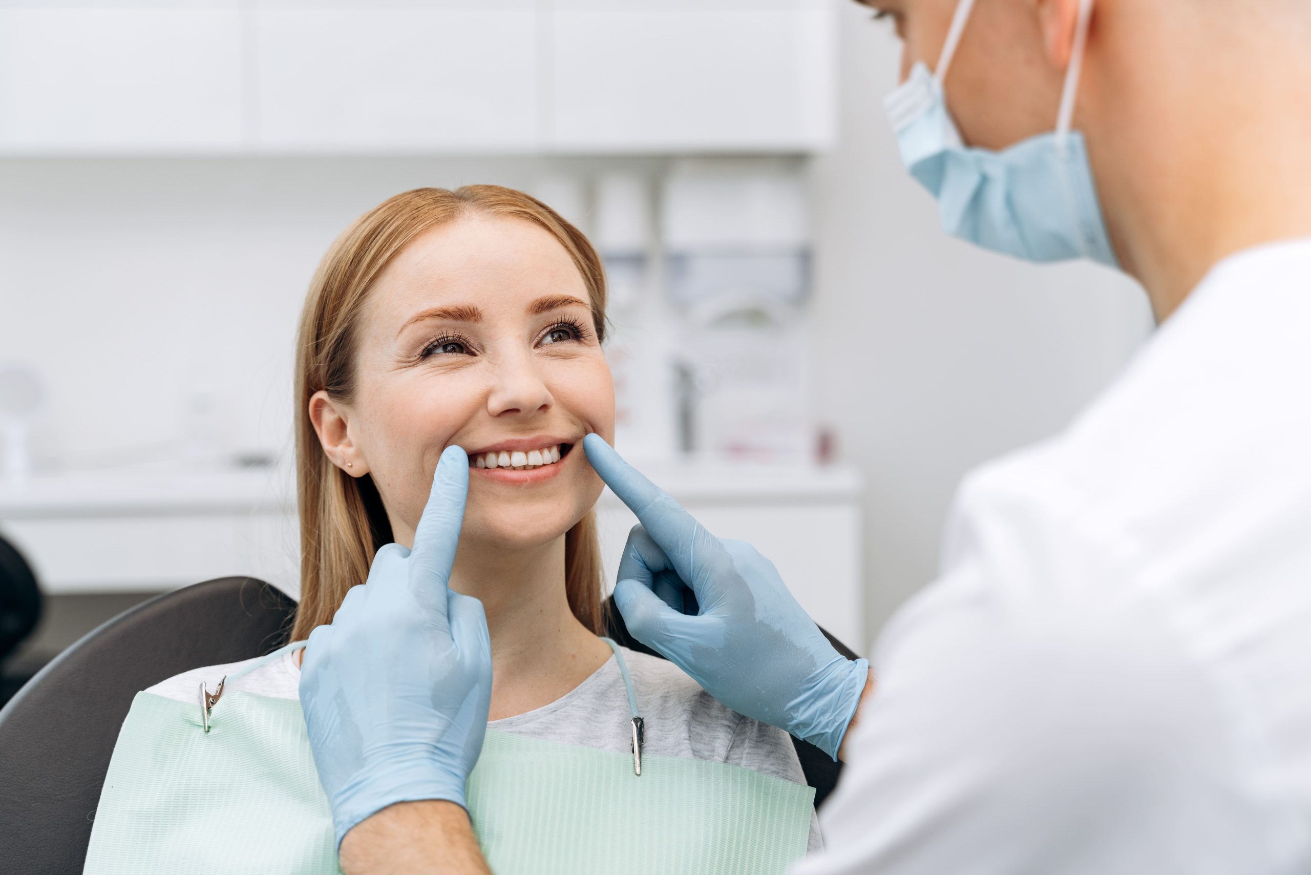 Embellece tu sonrisa con unos dientes blancos