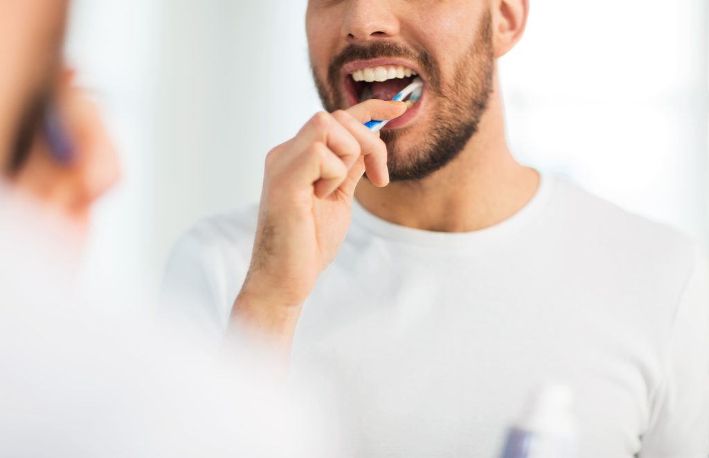 El esmalte dental es el tejido más duro del cuerpo humano y la más importante barrera contra agentes malignos. Te decimos cómo cuidarlo.